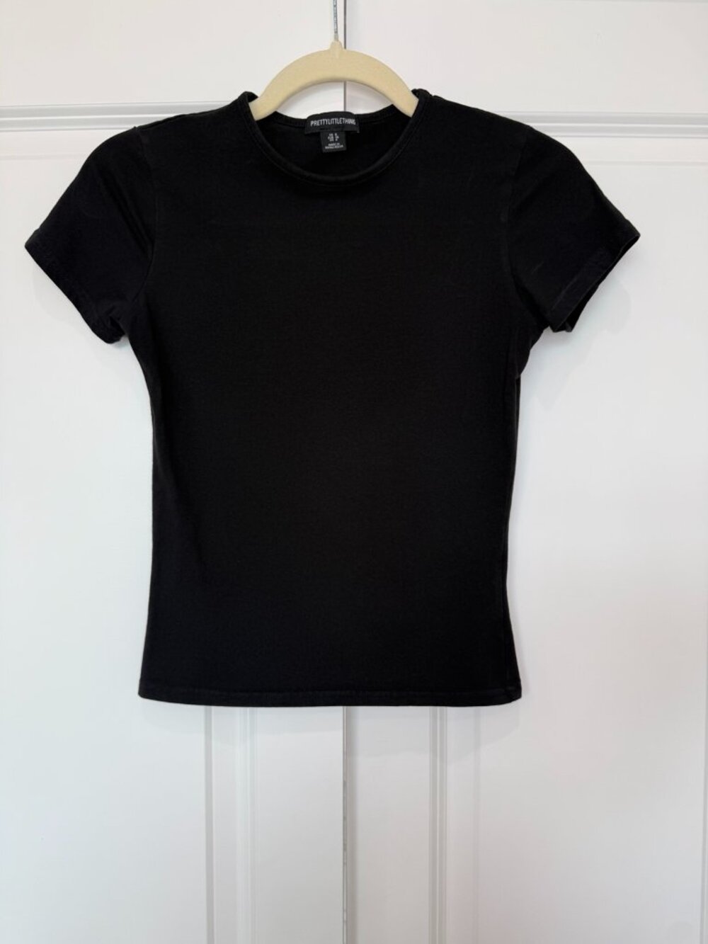 PrettyLittleThing Black Crew Neck Short Sleeve Tee US 4